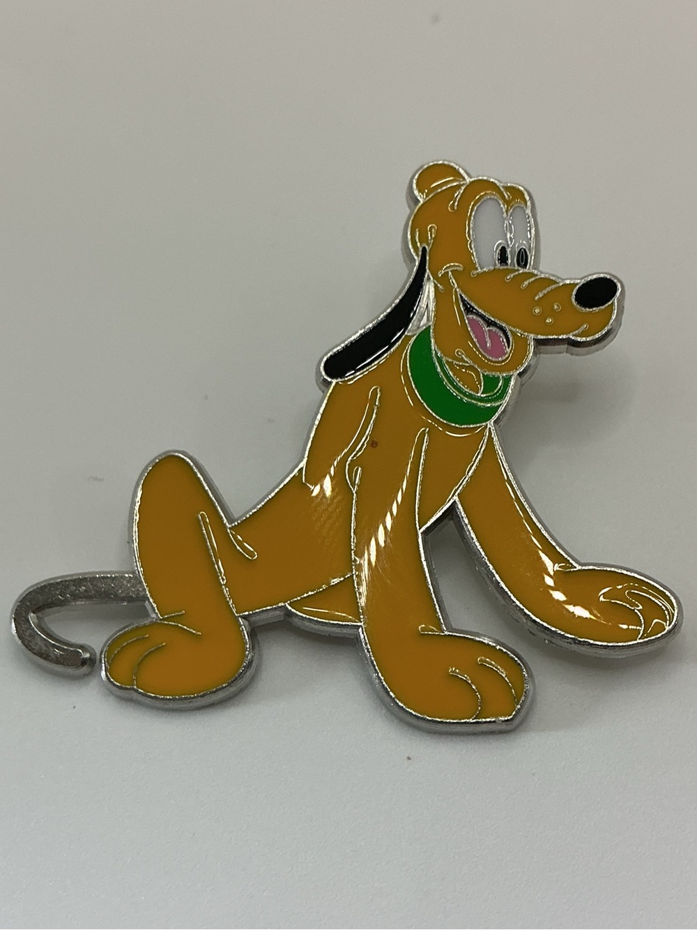 2019 DISNEY EPCOT FAIRY TALES SOCIETY DOG SHOW CARTOON SHORT PLUTO PIN